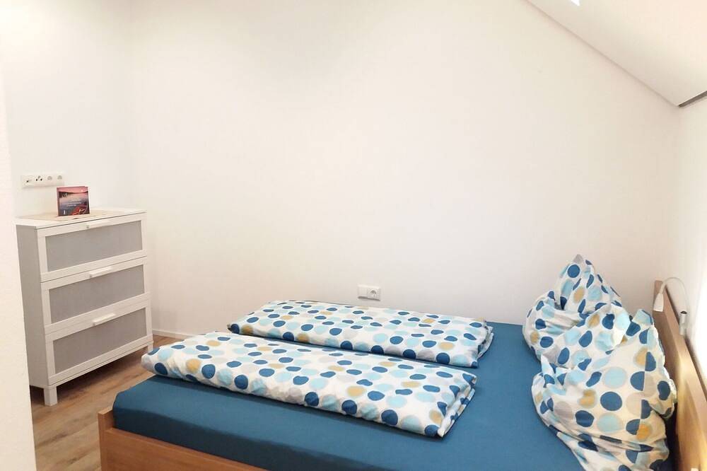 Ganze Wohnung, Gemütliche Ferienwohnung für 4 Personen in Gerolzhofen, Fränkisches Weinland