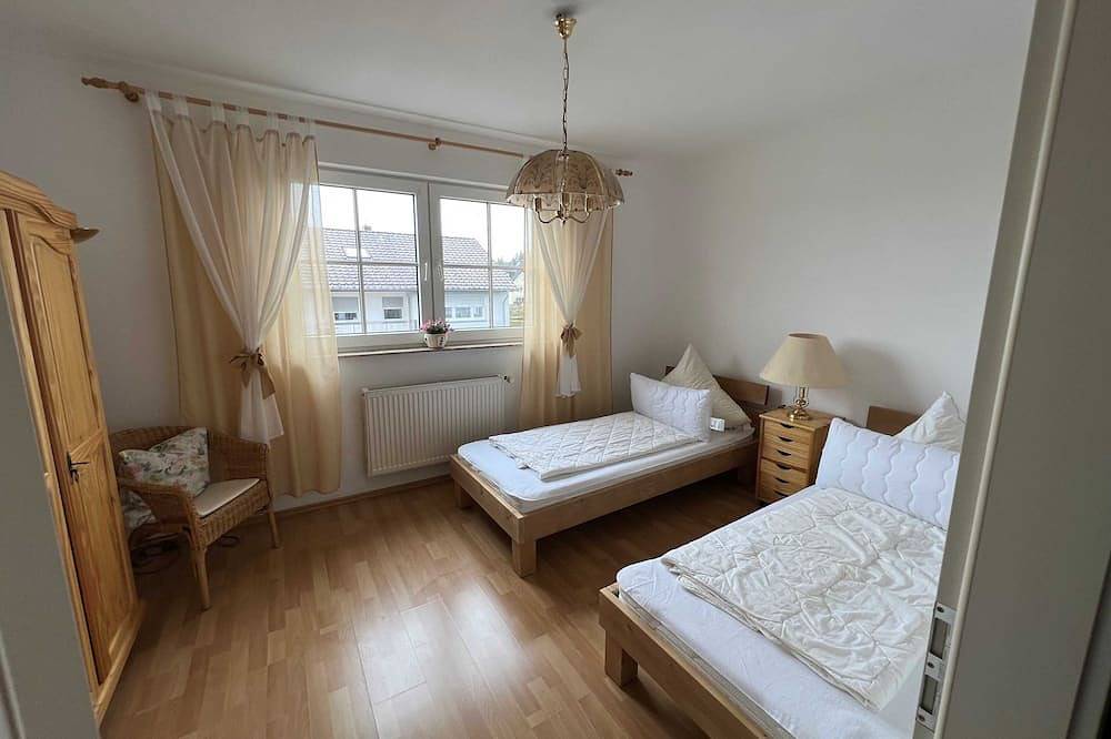 Ganze Wohnung, Großzügige Ferienwohnung im Rheingau-Taunus-Kreis in Schlangenbad, Rheingau-Taunus-Kreis