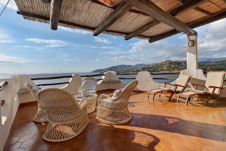 Villa 'Villa Dei Tramonti' with private sea access