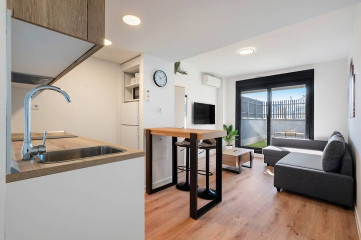 Apartamento para 2 personas, con piscina además de jardín y terraza en San Sebastián de los Reyes