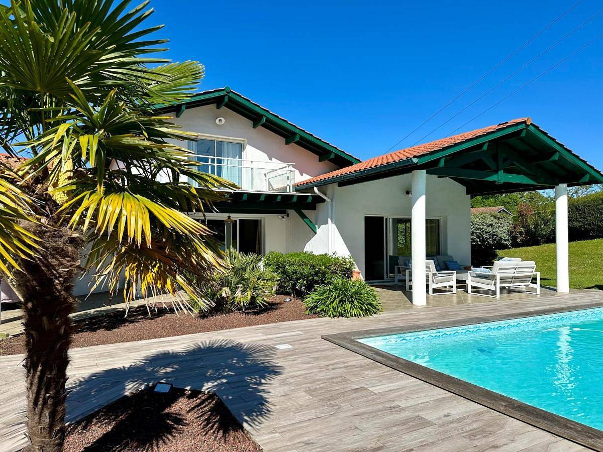 Villa à 5min de Bayonne avec Piscine chauffé et salle de sport in Saint-Pierre-d'Irube, Région de Bayonne