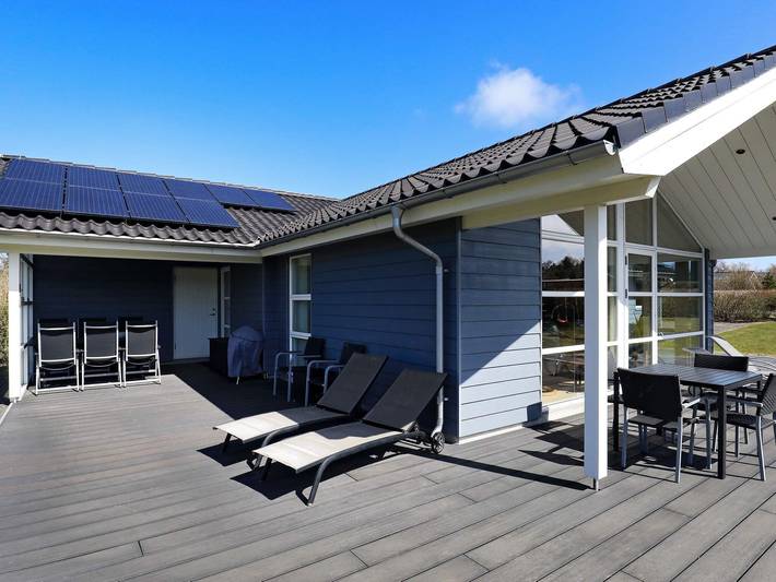 Ferienhaus für 8 Personen, mit Sauna und Whirlpool sowie Terrasse in Kollerup Strand