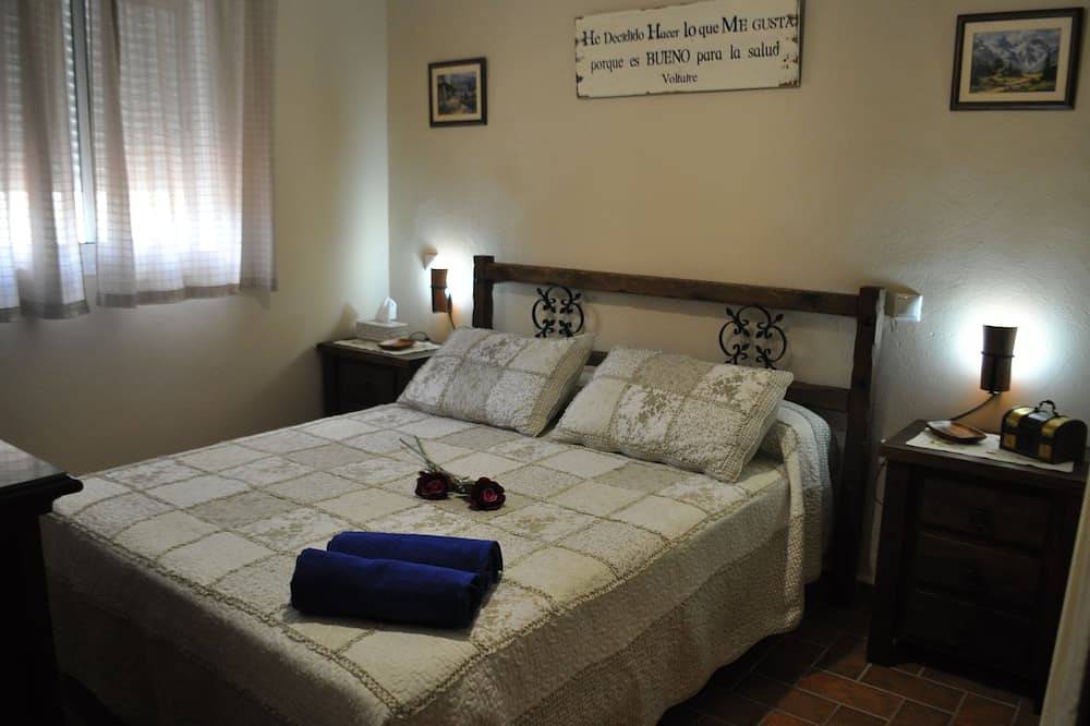 Villa avec piscine, climatisation centrale et wifi à Chiclana de la Fro in Los Franceses-La Vega, Chiclana de la Frontera
