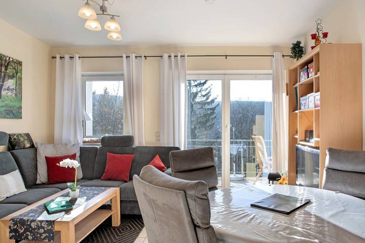 Ferienwohnung für 4 Personen, mit Balkon und Garten in Oberhof