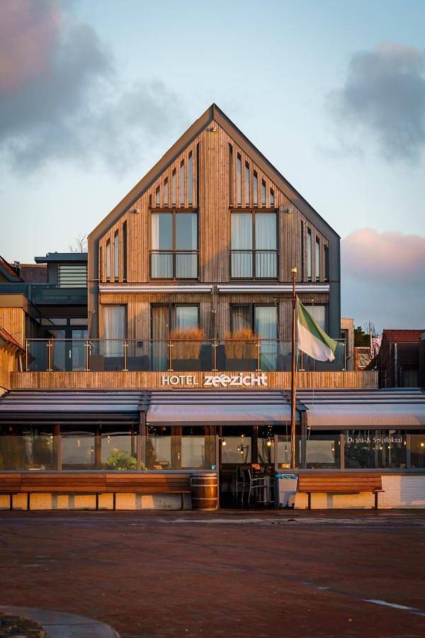 Hotel voor 2 personen, with Terras and Tuin as well as Sauna and Uitzicht op Vlieland