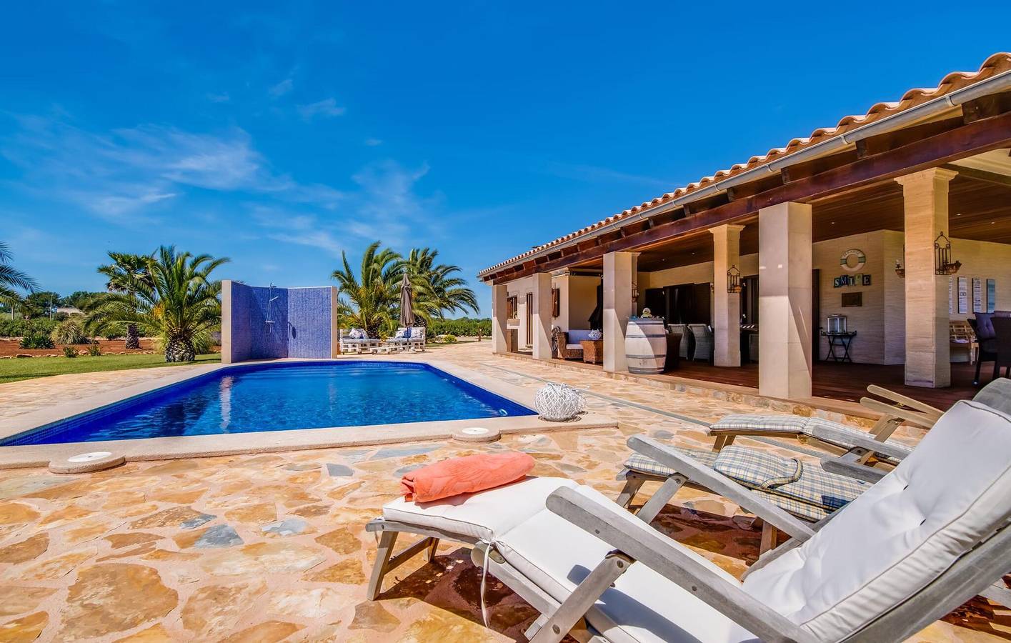 Modernes Apartment am Strand mit Terrasse und AC in Es Trenc, Campos