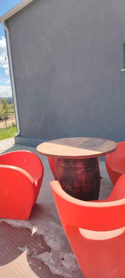 Location de vacances pour 4 personnes, avec vue ainsi que jardin et terrasse, animaux acceptés à Mondim de Basto - 2