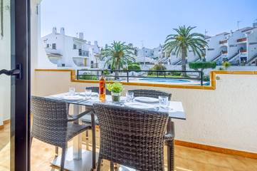 Apartment for 4 People in Roses, Costa Brava, Photo 3