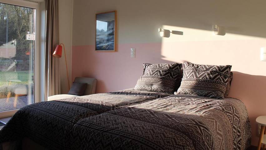 Location de vacances pour 3 personnes, avec vue et jardin à Rendeux - 4