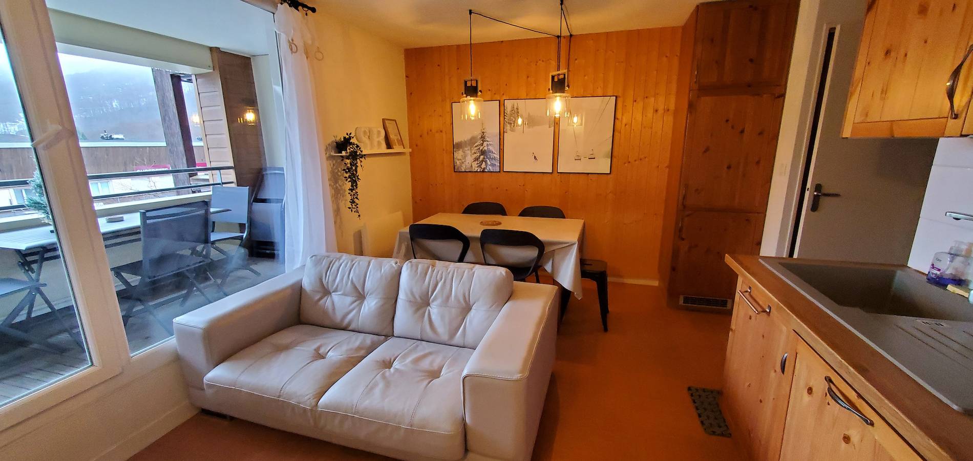 Appartement De Vacances pour 6 Personnes dans Lac des Hermines, Besse-et-Saint-Anastaise