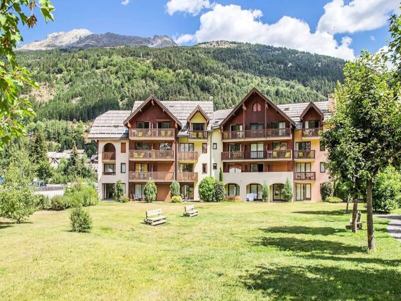 Appartement entier, Rיsidence L'Alpaga pour quatre personnes in La Salle-les-Alpes, Serre Chevalier