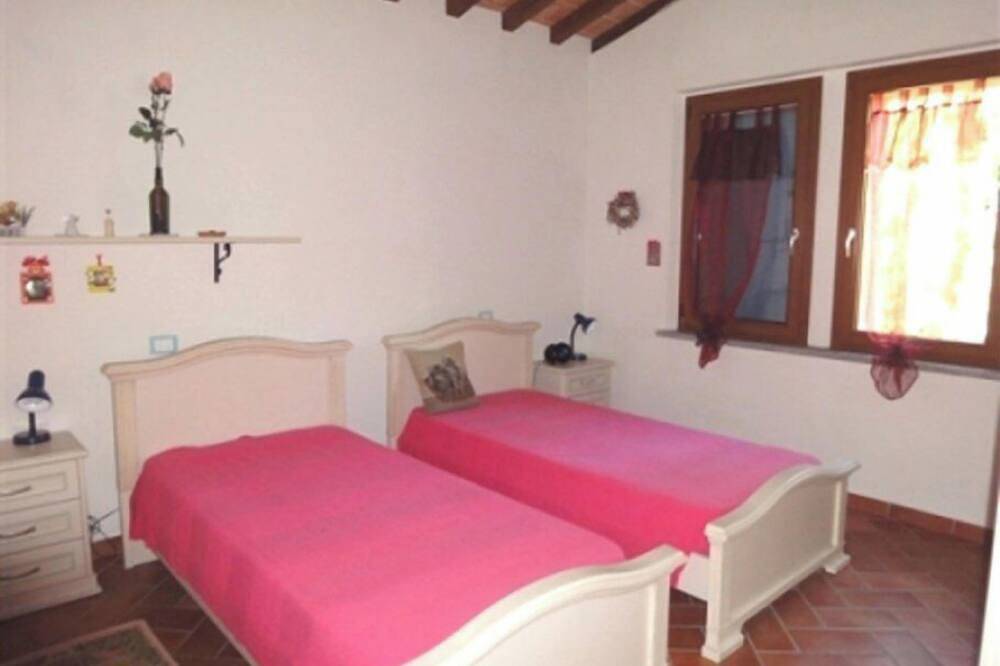 Villa for groups and families, with Private Pool in Monteverdi Marittimo in Monteverdi Marittimo, Etruskische Küste