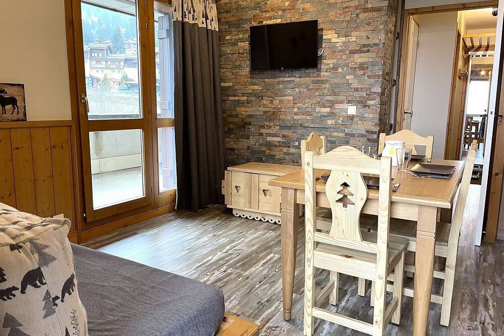 Apartamento entero, La Valériane 17 - Beautiful 2-room apartment with a large corner balcony in Valmorel, Les Avanchers-Valmorel