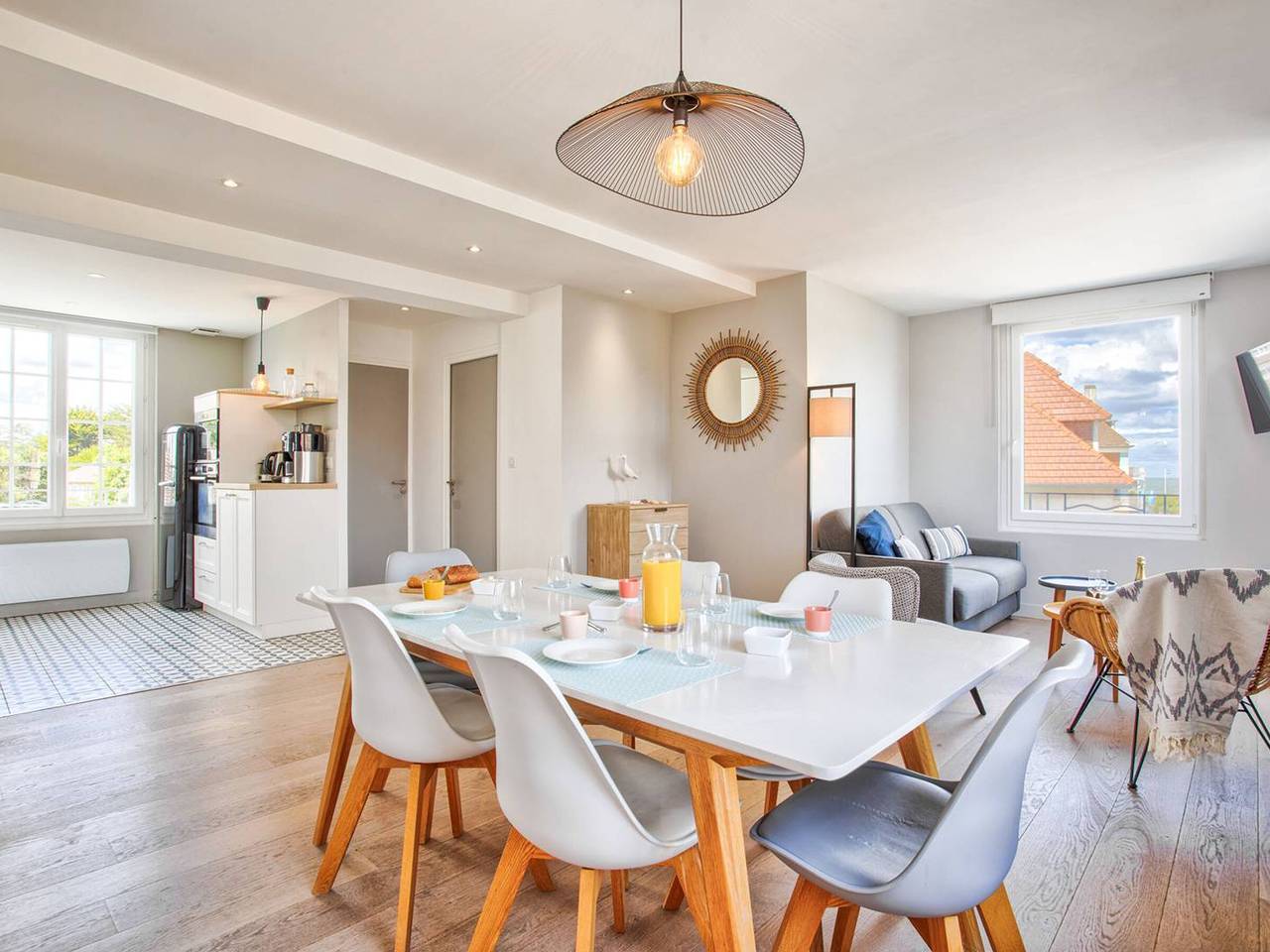 Ganze Wohnung, Zentrales Apartment in Merville Franceville mit ausgestatteter Küche in Merville-Franceville-Plage, Caen und Umgebung