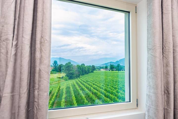 Appartamento per 5 persone, con terrazza e panorama in Adro