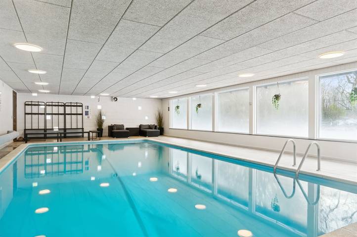 Ferienhaus für 16 Personen, mit Sauna und Garten sowie Terrasse - 1