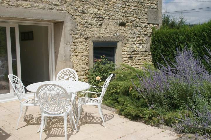 Location de vacances pour 4 personnes, avec Terrasse dans Bazincourt-sur-Saulx