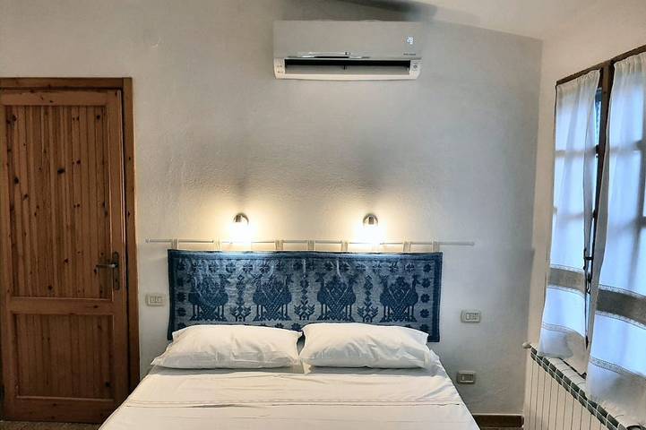 Villa Sant'Andrea: Sea, Garden, WiFi, Air Conditioning, Parking I.U.N. in Sant'Andrea (Cagliari), Quartu Sant'Elena