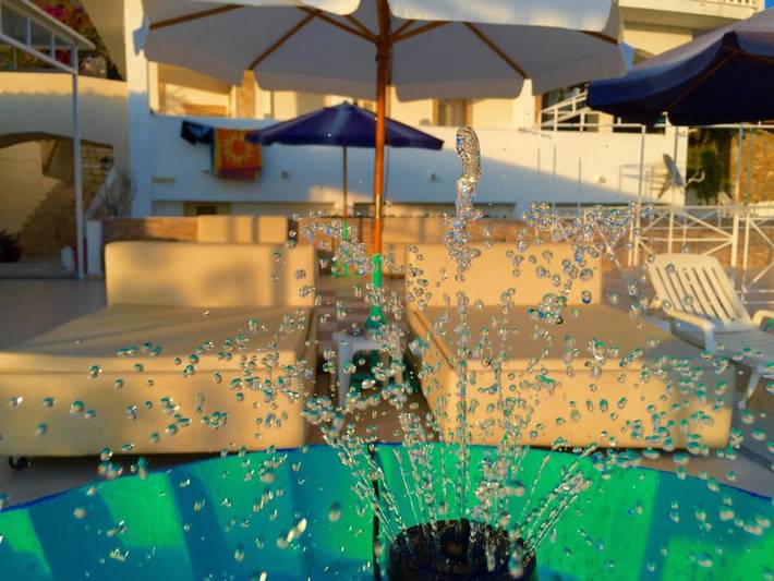 Gîte pour 3 personnes, avec vue et jardin, animaux acceptés dans Panormos - 2