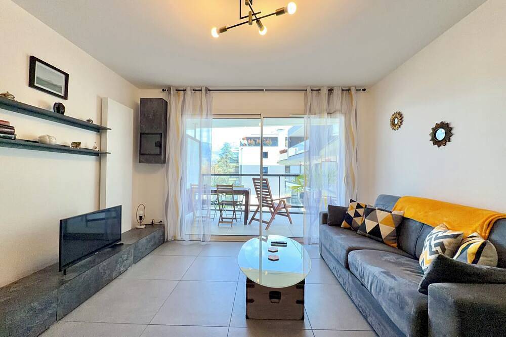 Geheel appartement, Charming 2 room apartment 300m walk from Lac du Bourget! in Le Bourget-du-Lac, Chambéry en omgeving