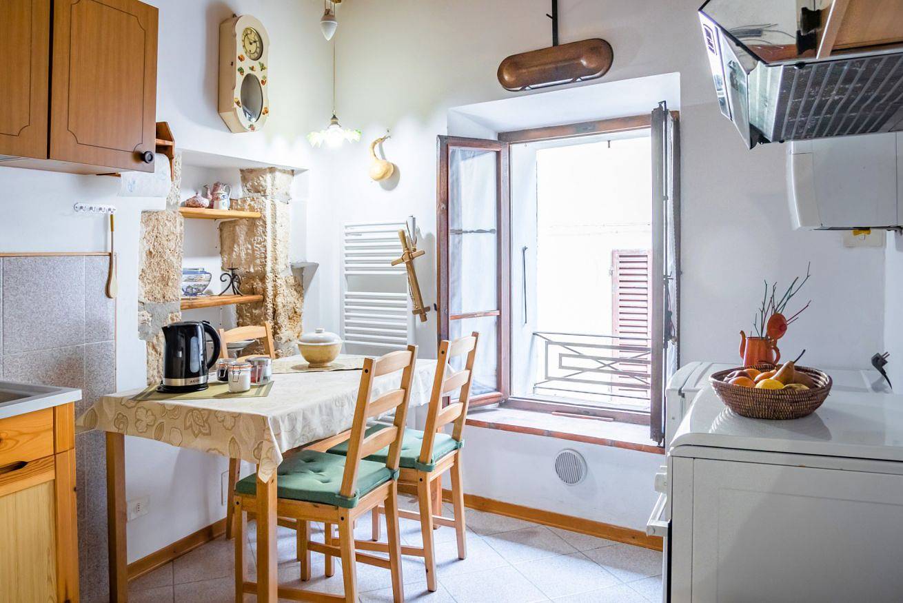 Ganze Wohnung, Rapolano Terme Historic Center Studio! in Rapolano Terme, Siena Provinz