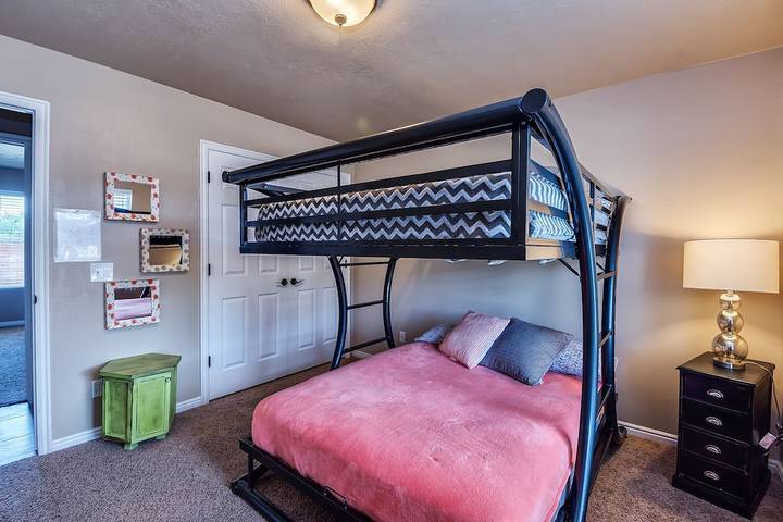 Vacation rental for 10 people, with yard and terrace in Hurricane