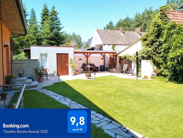 Ganze Ferienwohnung, Ferienwohnung Am Waldesrand - Garten, Terrasse, Grill, Luftkühler, Massagesessel, Kinderspielecke, Spielekonsole in Cottbus, Lausitz