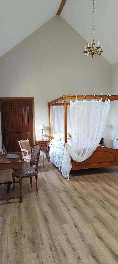 Chambre d’hôte pour 4 personnes, avec Jardin et Piscine dans Maine-et-Loire - 4