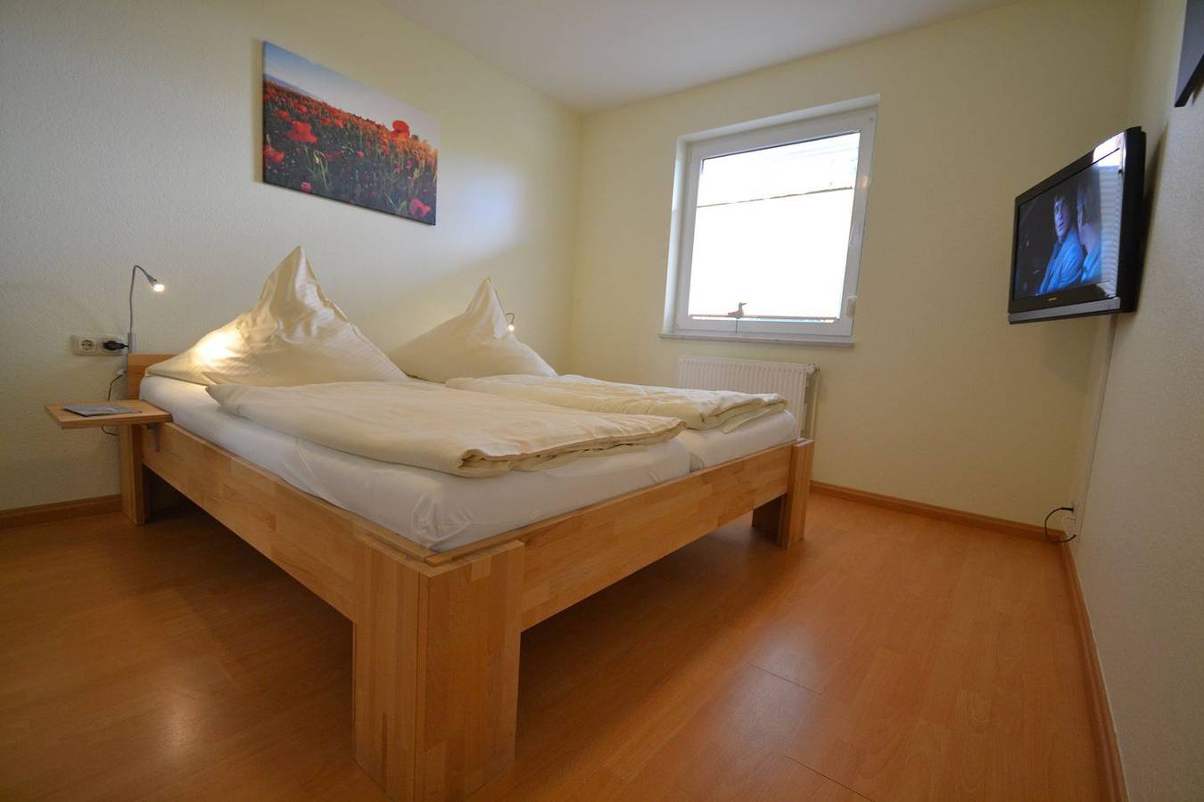 Ganze Wohnung, Komfortable Ferienwohnung in ruhiger, strandnaher Lage mit  Terrasse in Grömitz, Ostholstein