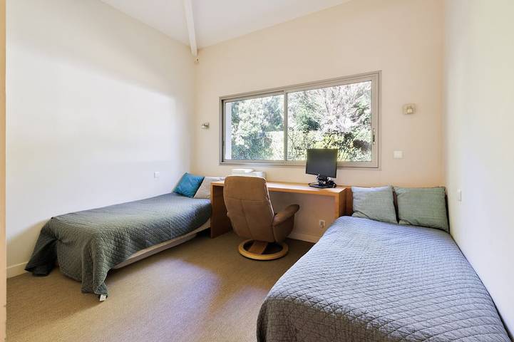 Location de vacances pour 12 personnes, avec jardin dans Plage Naturistes - 3