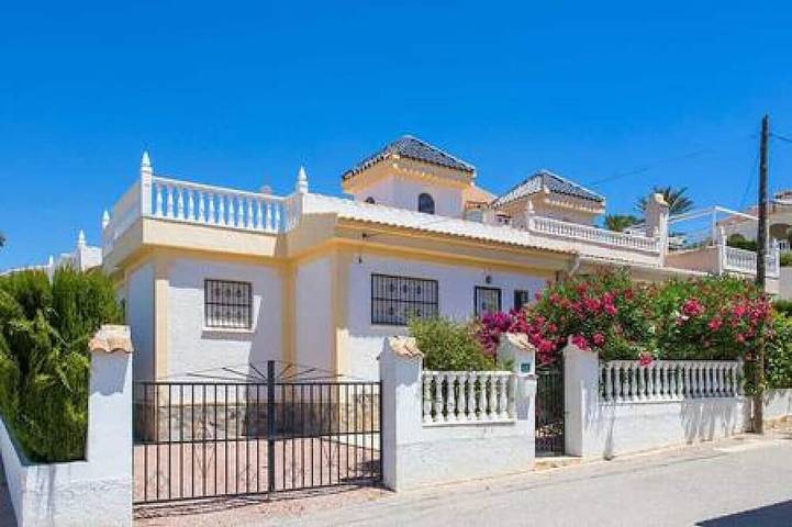 Casa de vacaciones para 4 personas, con piscina y balcón - 1