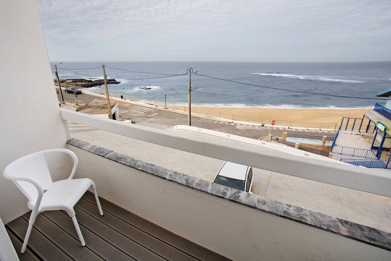 Room 'Vista Mar 3' with Balcony and Wi-Fi in Ribamar, Lisbon District