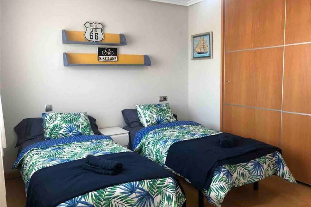 House With Pool In A Unique Bodegas Environment in Santo Domingo de la Calzada, La Rioja Province