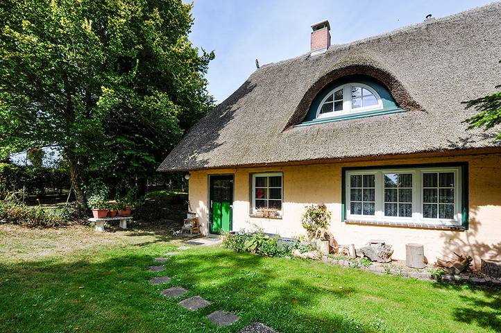 Ferienwohnung für 2 Personen, mit Garten und Terrasse am Schweriner See