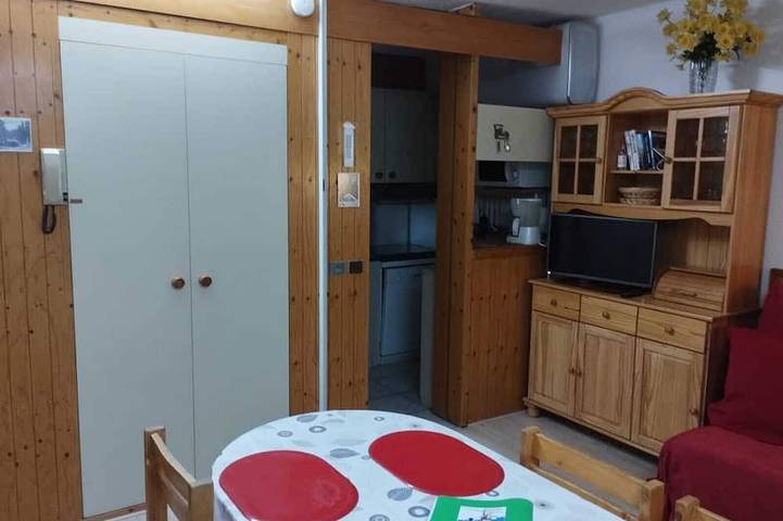 Ganze Wohnung, Studio classé au centre du village in Prémanon, Regionaler Naturpark Hochjura