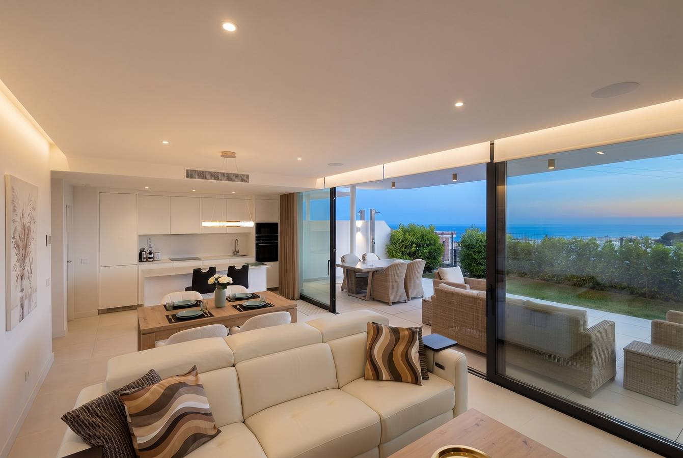 Ganze Wohnung, Exclusive Garden Suite in Higueron in Fuengirola, Costa del Sol