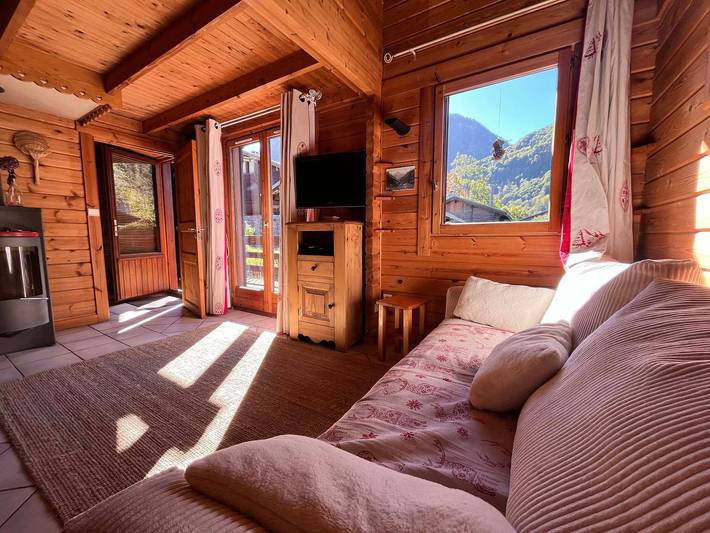 Chalet paisible avec cheminée et animaux acceptés près des pistes in Grand Massif, Sixt-Fer-à-Cheval
