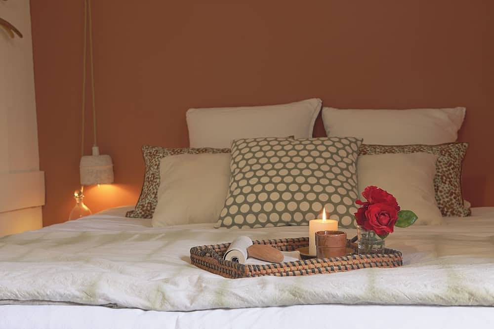 La Maisonnette: a timeless cocoon for 2 or 4 people in Urval, Périgord Pourpre