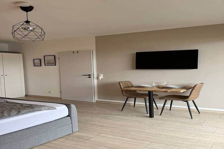 Ganze Wohnung, Gemütliches Apartment (Privater Eingang + Terasse) in Hagen, Ruhrgebiet