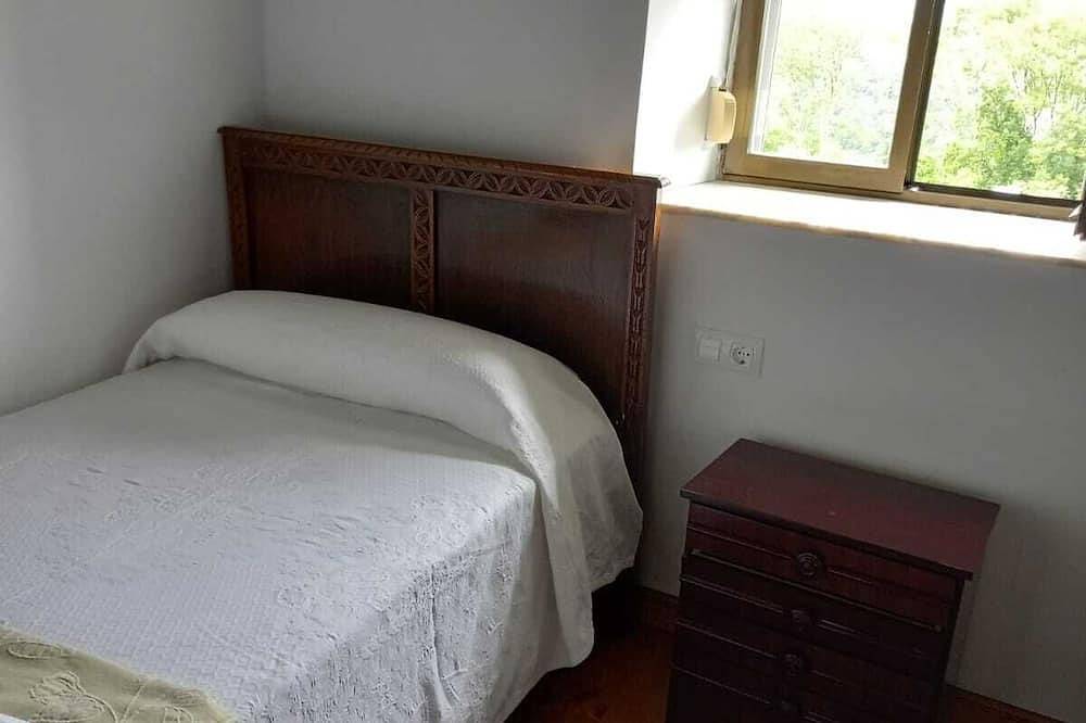 Casina de Castiello, Casa en Entorno Rural Para 4 Personas Cerca de Arriondas in Parres, Costa Verde (Spain)