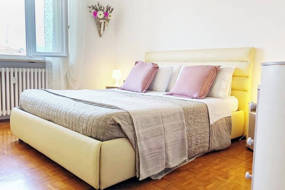 Ganze Wohnung, Quickhome Appartamento Il Melograno in Biella, Biella Provinz