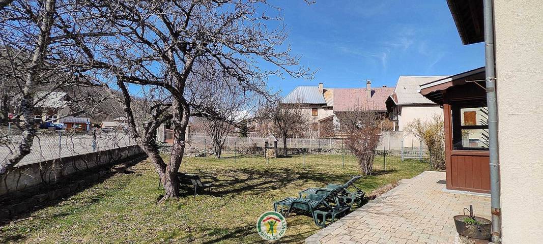 Gîte pour 6 personnes, avec jardin à Mont-de-Lans - 2