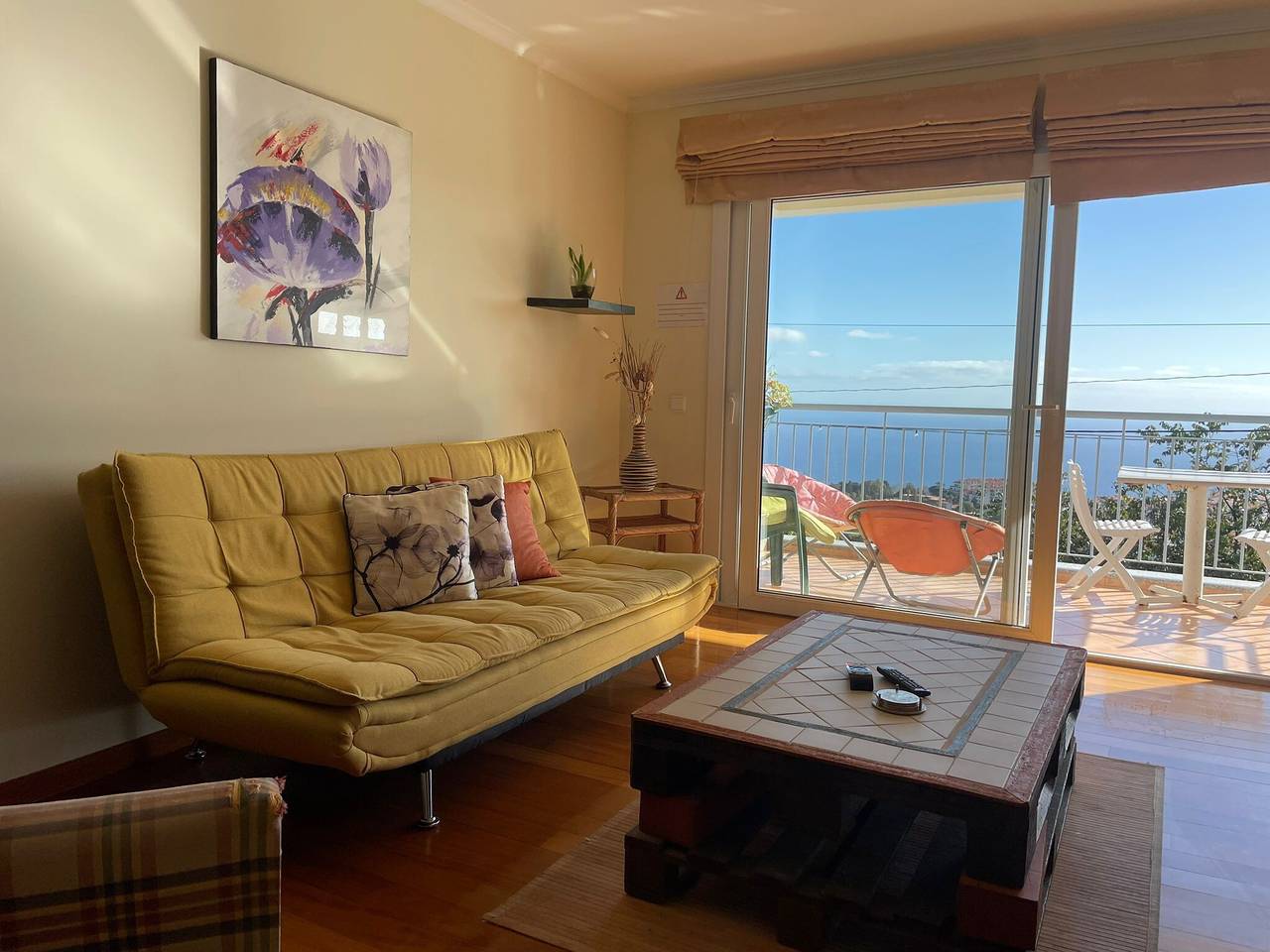 Ganze Wohnung, Apartamento Jade mit Meerblick, Wlan & Balkon in Pedra Mole (Madeira), Caniço