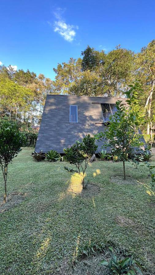 Casas e apartamentos de temporada para 2 pessoas, com vista e jardim em Resende (Brasil)