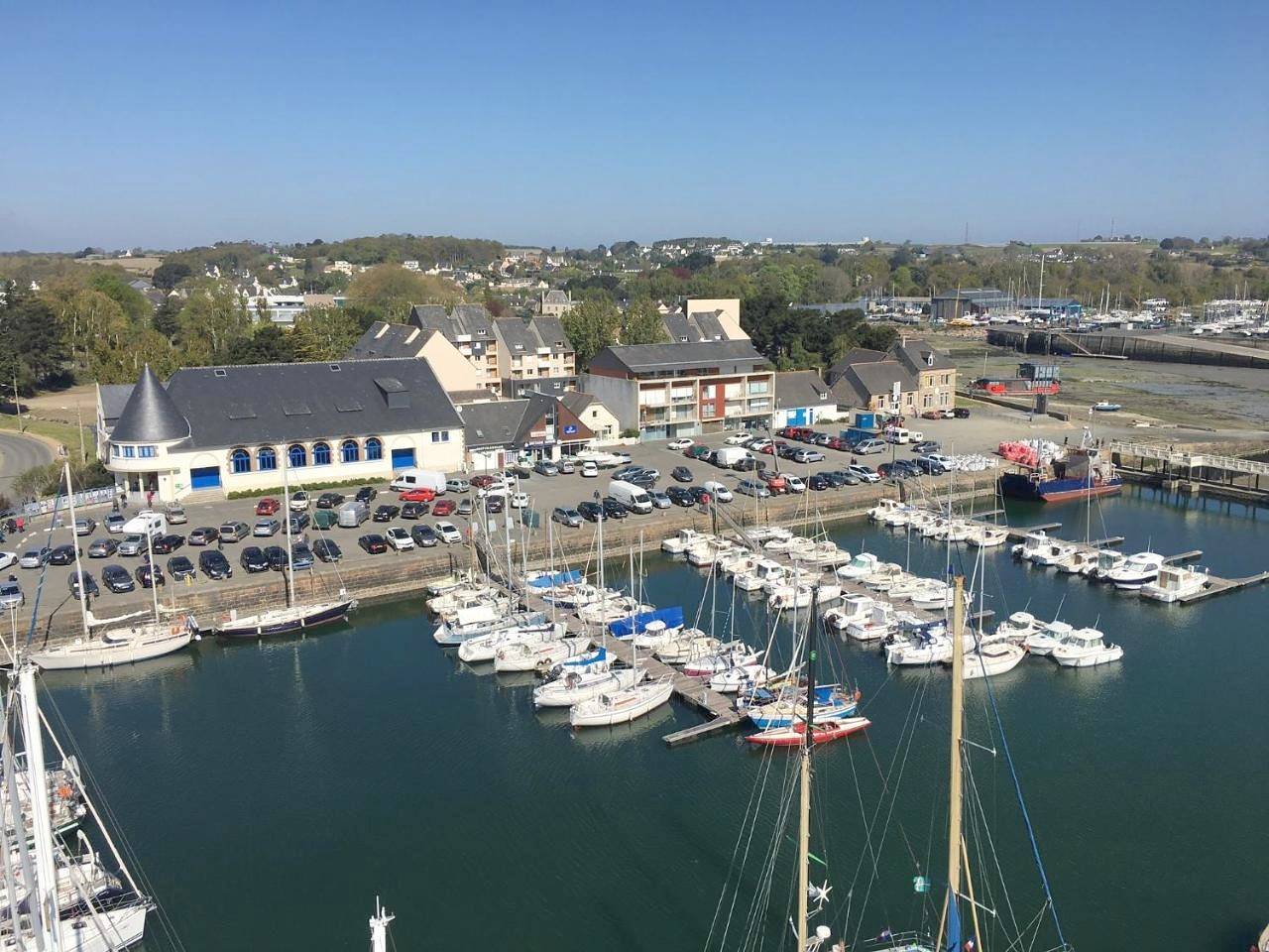 Appartement entier, Studio Apartment with Sea View in Paimpol, Côte de Goëlo