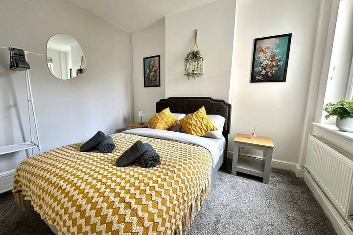 Open Mind Property - Luxury 3 Beds & Free Parking in Portsmouth, Südostengland