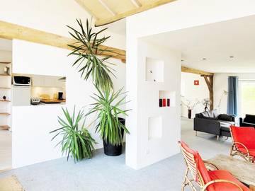 Gîte pour 5 personnes, avec jardin à Beurizot