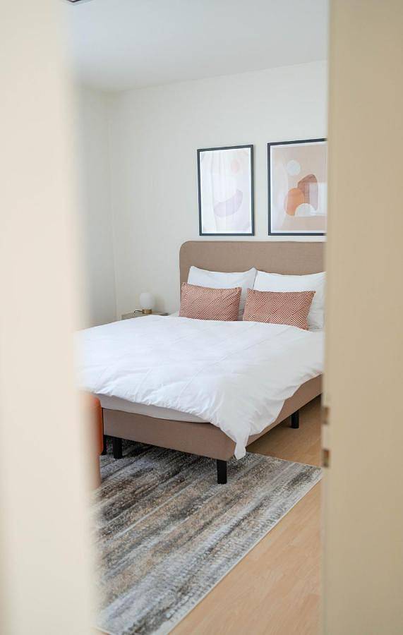 Ferienwohnung für 2 Personen, mit Ausblick und Garten sowie Seeblick - 1