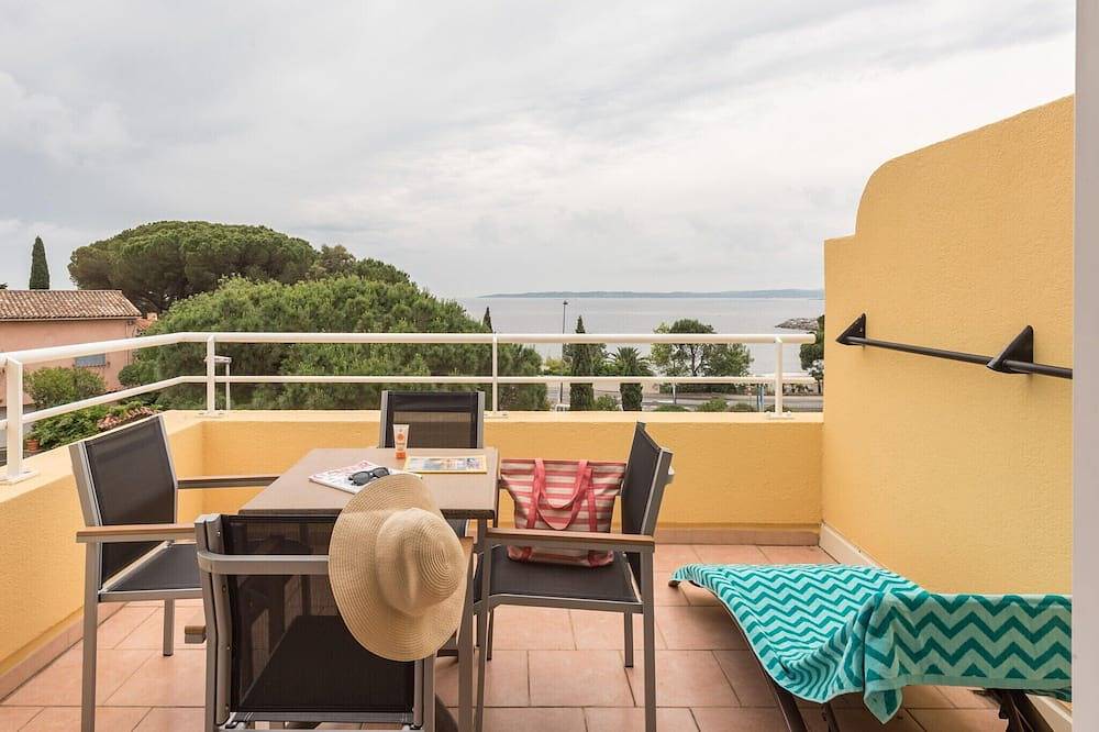 Appartement entier, Retraite pittoresque en bord de mer pour 4 in Les Issambres, Roquebrune-sur-Argens