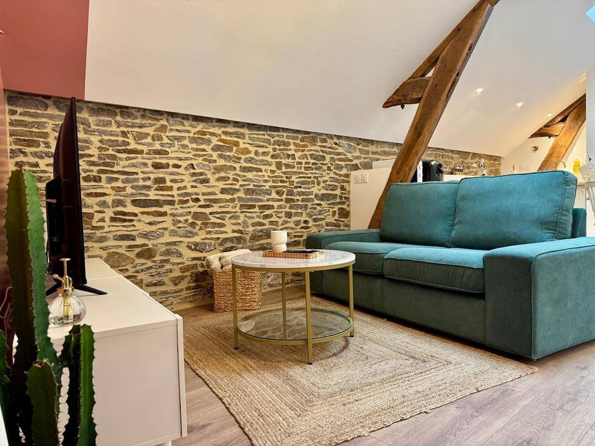 Appartement entier, Le Grenier d'Antan - Near Mont-Saint-Michel in Pontorson, Région d'Avranches